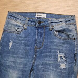 Between Us Skinny Jeans Women 5 26x25 Blue Distressed Ripped Denim Stretch